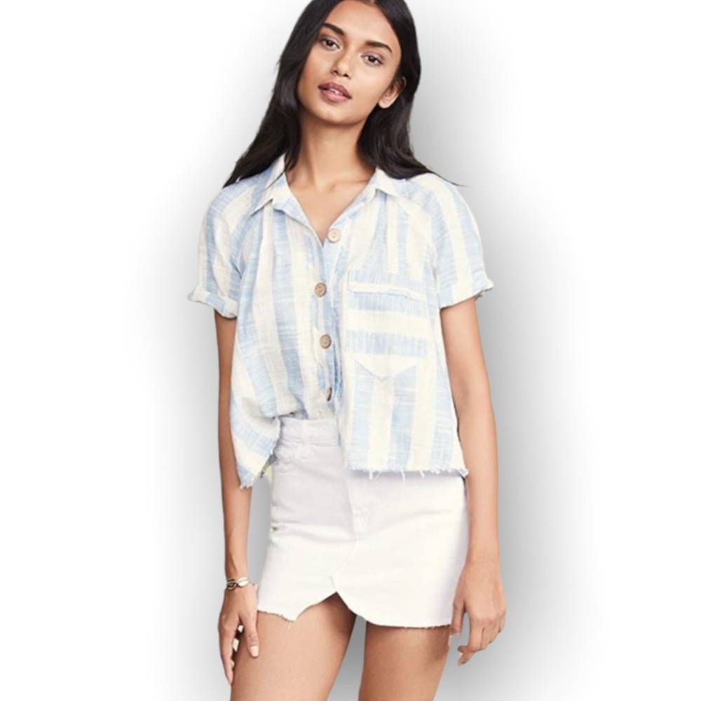 🌸 Free People “Blue Skies Away At Sea” Short Sleeve Button Up with Raw Hem